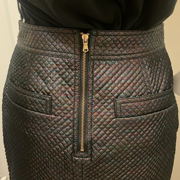 Marc Jacob’s beautiful skirts unique design . Very chic for going fancy places - Picture 3 of 12